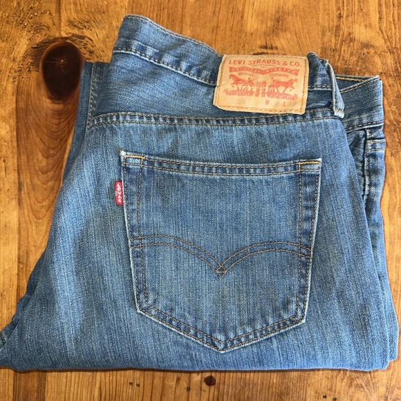 Levi's Other - Levi's 559 Relaxed Straight Leg Jeans Medium Wash Denim Mens W36 L32 Fits 34x31